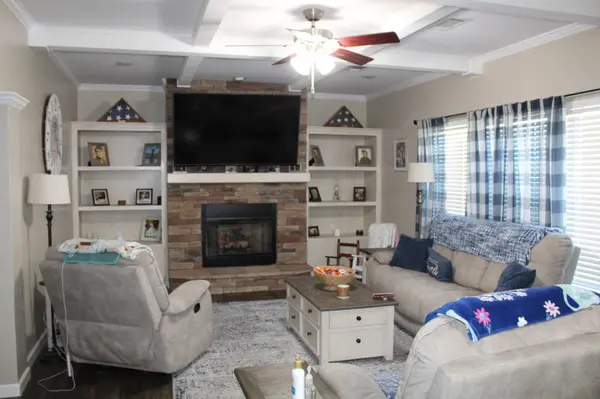 2355 Pippin Rd, Cookeville, TN 38501
