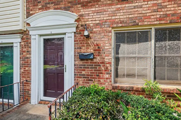 1446 Dover RD, Spartanburg, SC 29301