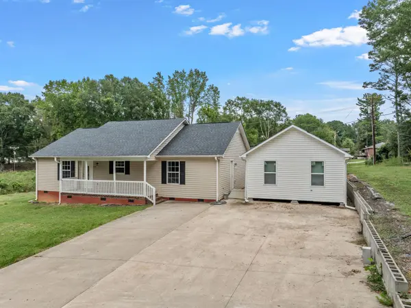 2001 Glennwood Hills DR, Spartanburg, SC 29307