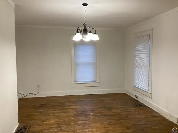 1918 SW Lincoln ST, Topeka, KS 66604