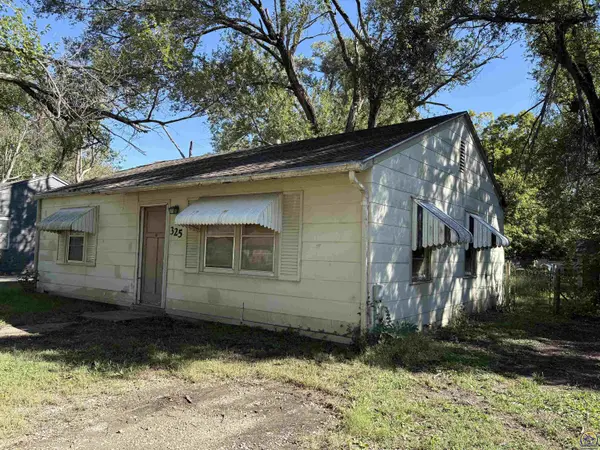 325 SE 36th ST, Topeka, KS 66605