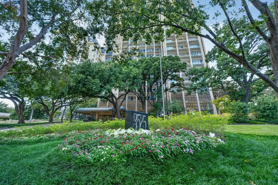 3525 Turtle Creek Boulevard #17B, Dallas, TX 75219