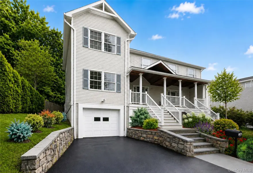 13 Cedar PL, Rye, NY 10580