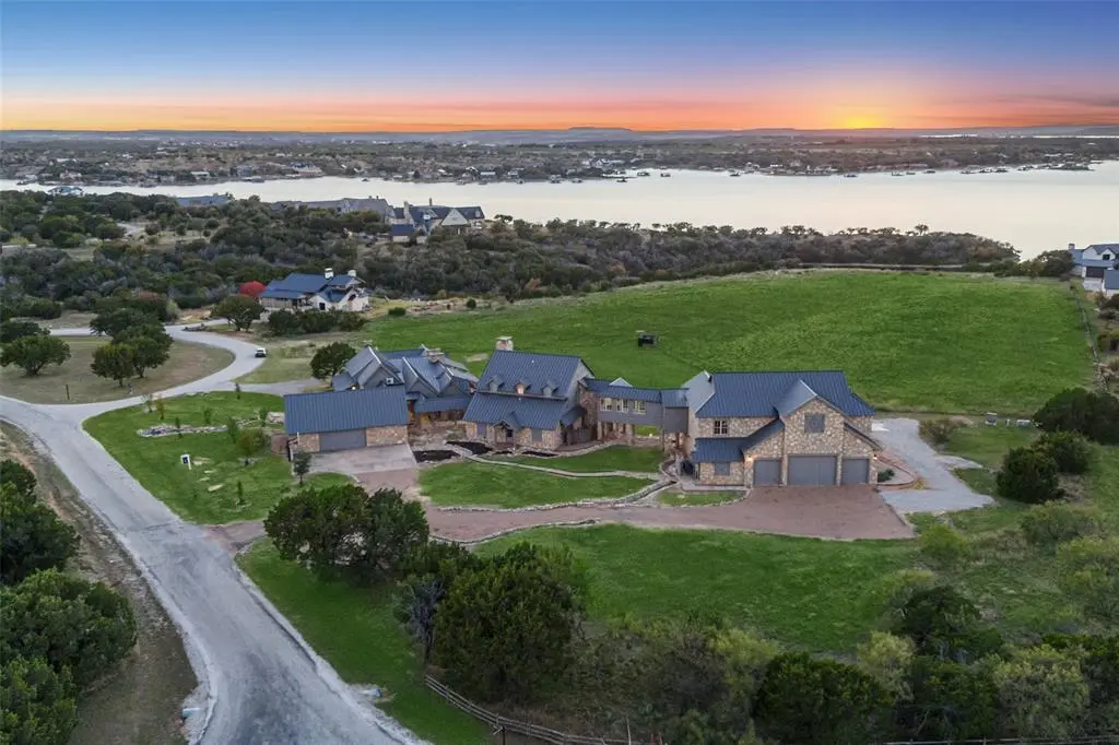 1091 Hill Country Court, Graford, TX 76449