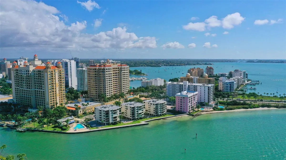 99 SUNSET DR #401, Sarasota, FL 34236