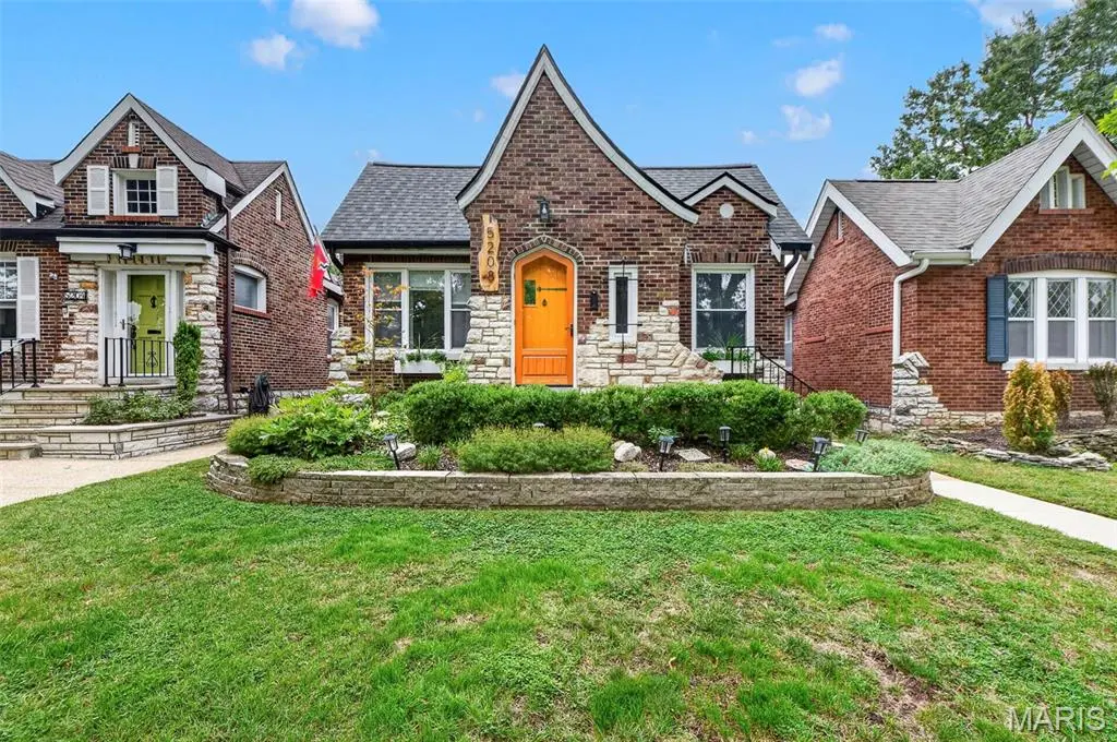 5208 Winona AVE, St Louis, MO 63109