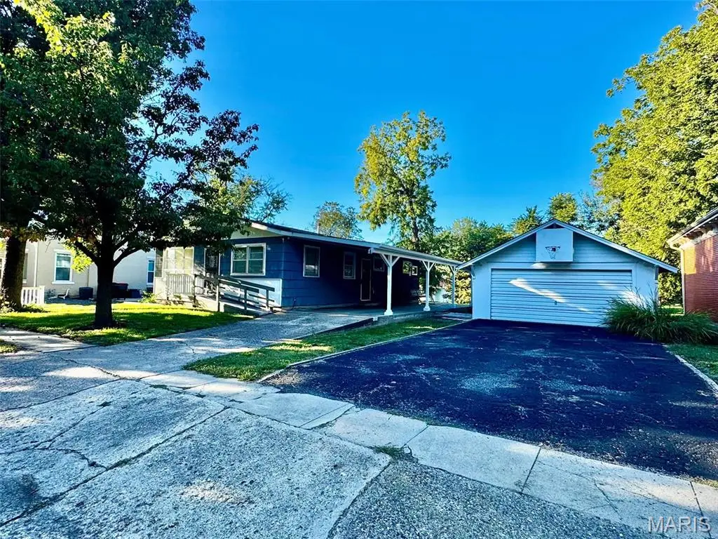 218 W Jefferson ST, Palmyra, MO 63461