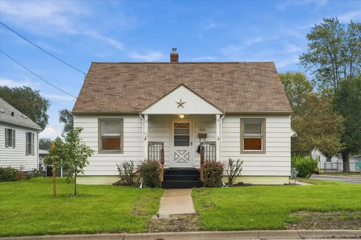 1502 AVENUE K, Sterling, IL 61081