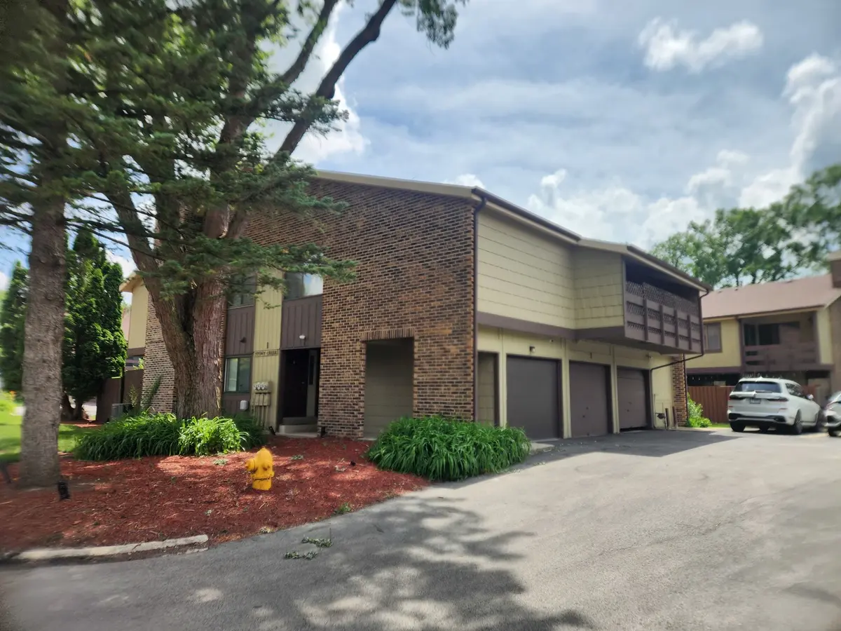 1 Stony Creek DR #1B, Palos Hills, IL 60465