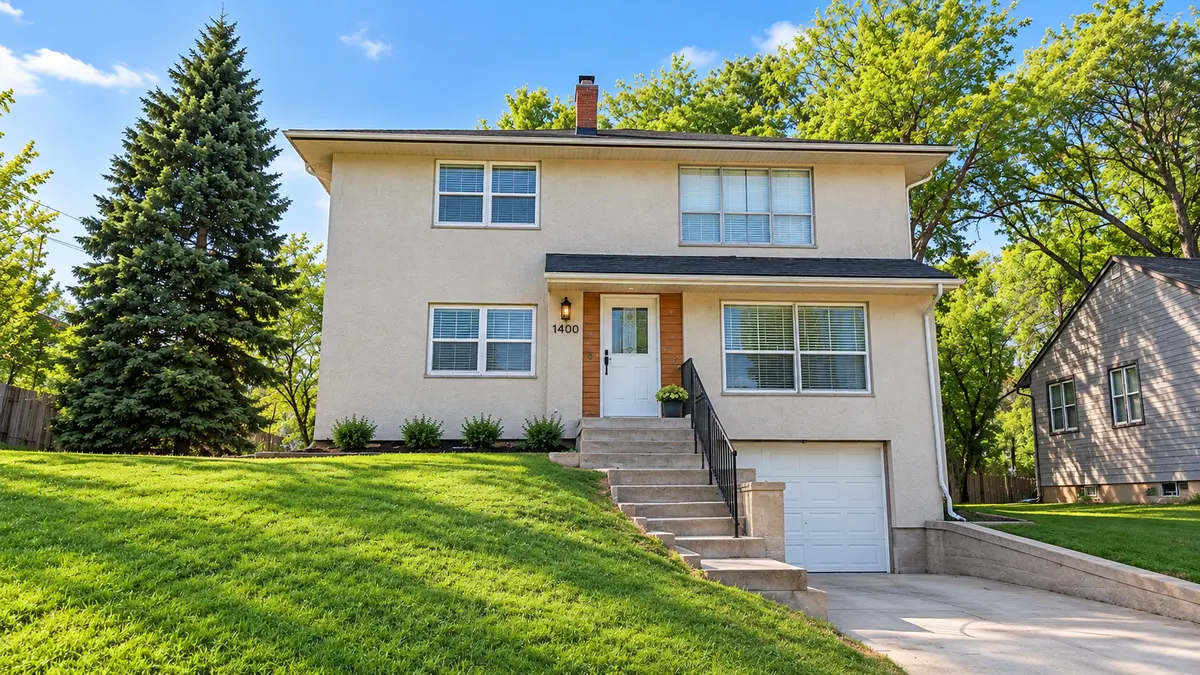 1400 Arlington AVE E, Saint Paul, MN 55106