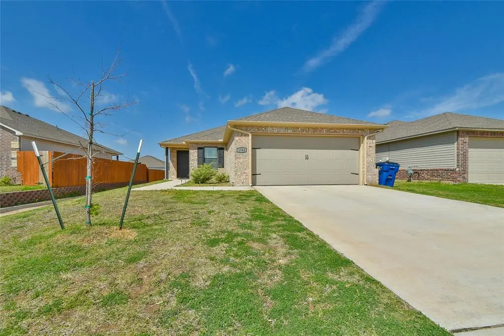 1316 Chuck Wagon DR, El Reno, OK 73036