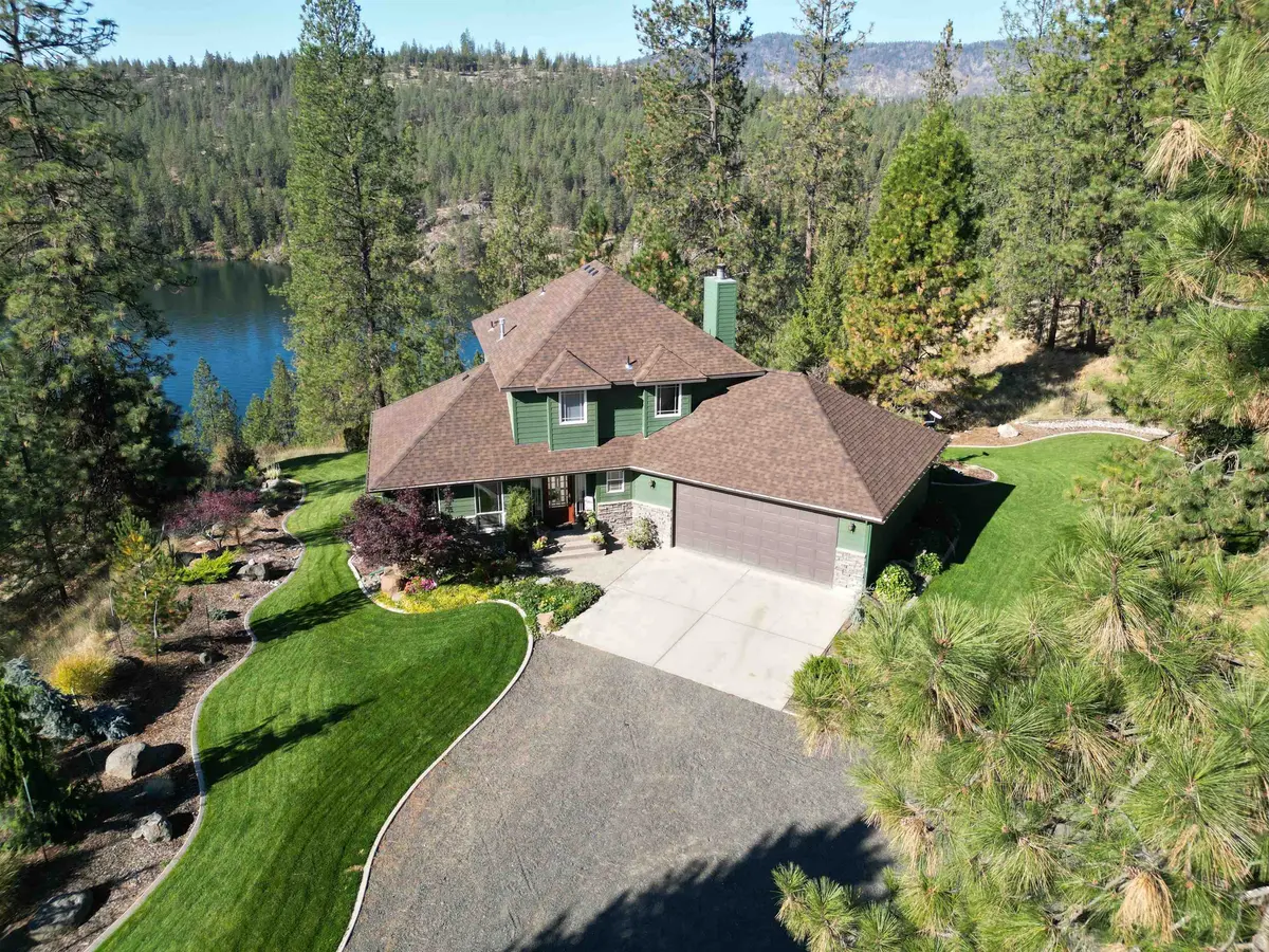 6533 D Lois WAY, Nine Mile Falls, WA 99026