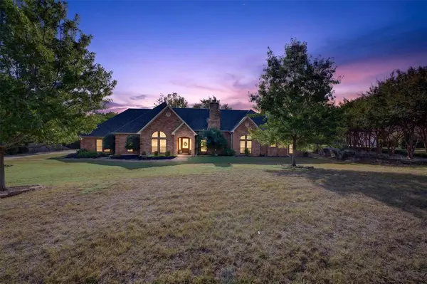 603 Valley View Court, Ovilla, TX 75154