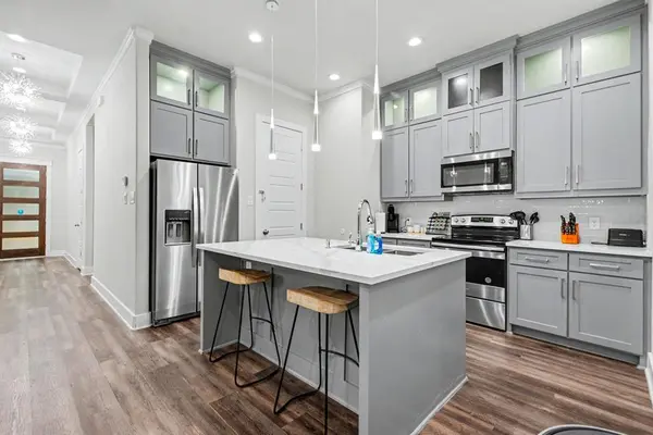 1435 Strickland Street, Dallas, TX 75216