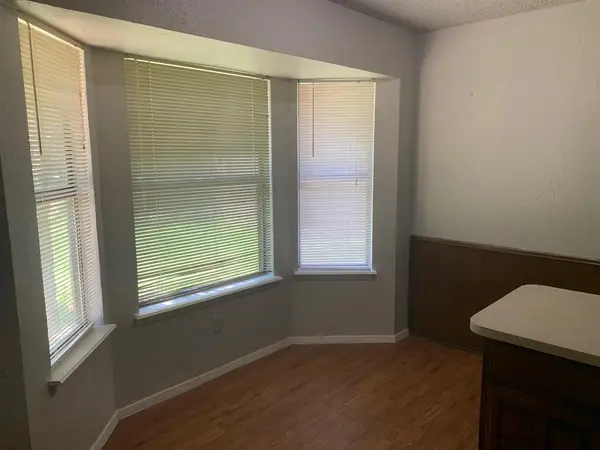 2518 Highgate Drive, Arlington, TX 76016