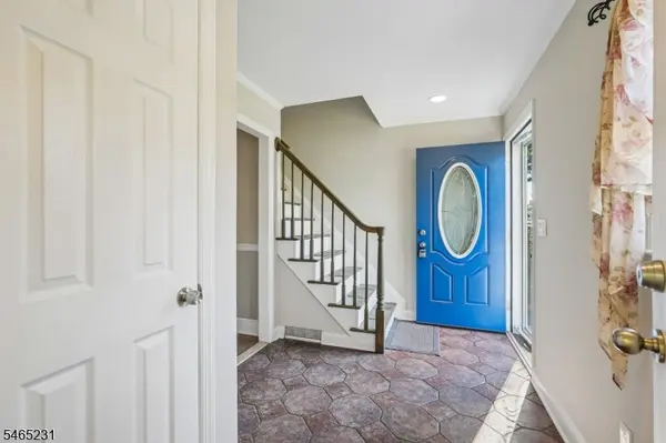 26 Huron Ave, Parsippany-troy Hills Twp., NJ 07034