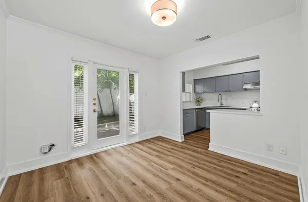2401 Winsted LN #9, Austin, TX 78703