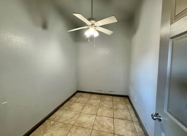 205 S Main ST #A, Elgin, TX 78621