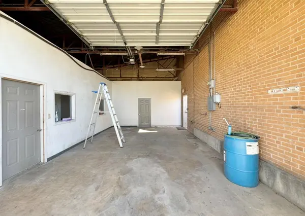 205 S Main ST #A, Elgin, TX 78621