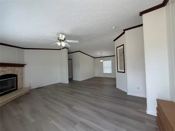 161 Phelan RD, Bastrop, TX 78602