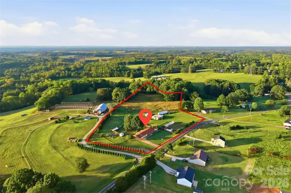 3881 Summerow RD, Maiden, NC 28650