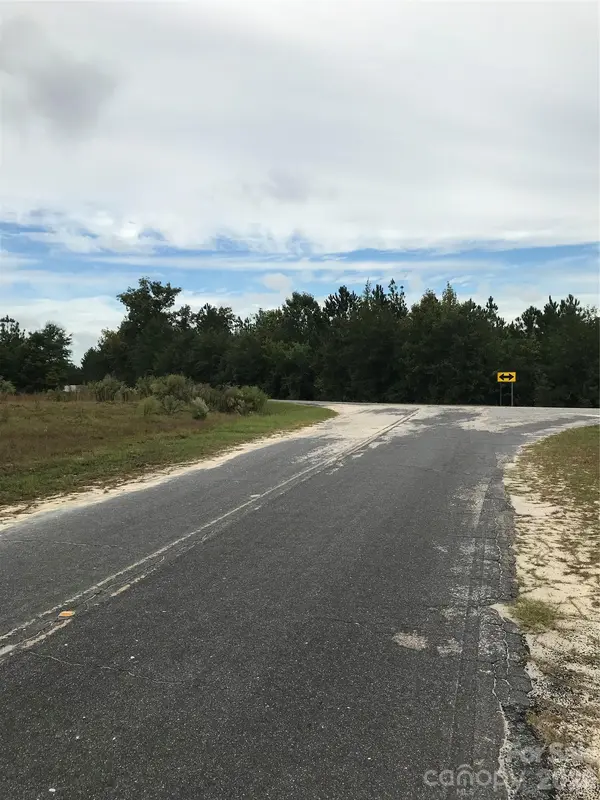 4090 Travellers RD, Kershaw, SC 29067