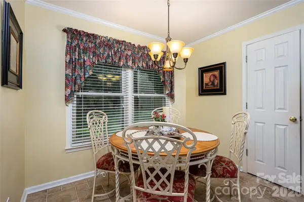 645 Deerfield DR, Mount Holly, NC 28120
