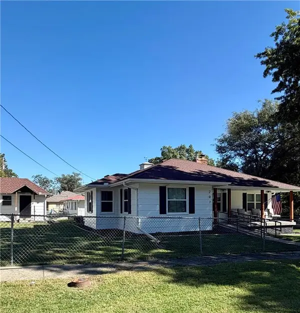 207 S 5th ST, Savannah, MO 64485
