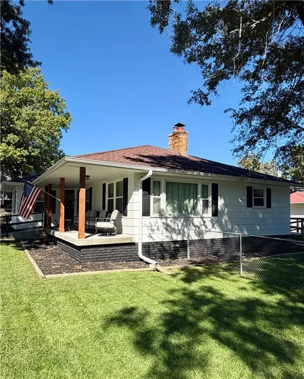 207 S 5th ST, Savannah, MO 64485