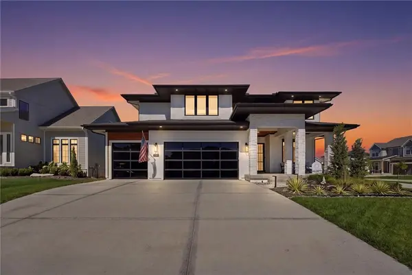 3800 W 187th ST, Overland Park, KS 66085