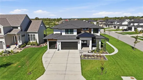 3800 W 187th ST, Overland Park, KS 66085