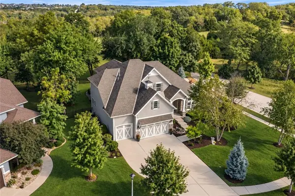 24642 W 121st ST, Olathe, KS 66061