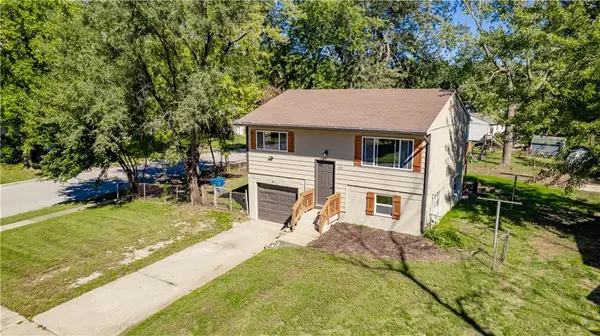 1515 N Osage TRL, Independence, MO 64058