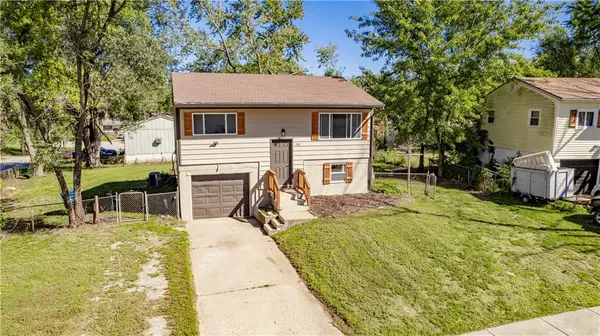 1515 N Osage TRL, Independence, MO 64058