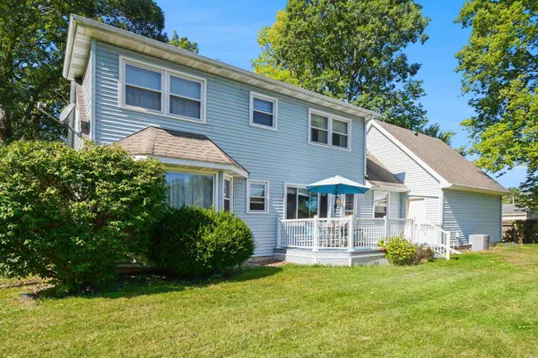 57058 Pine RD, South Bend, IN 46619