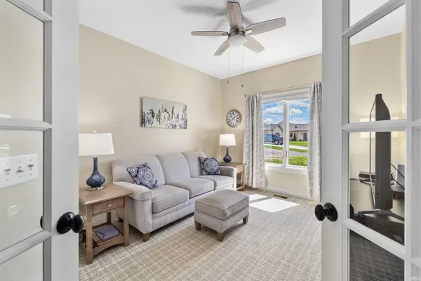 1308 Troon CT, Auburn, IN 46706-9489