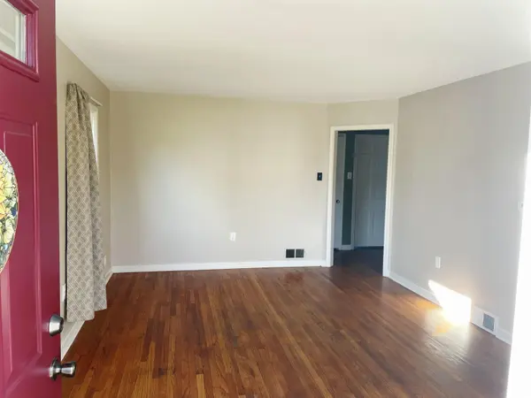 311 Field ST, Fort Wayne, IN 46805-1931