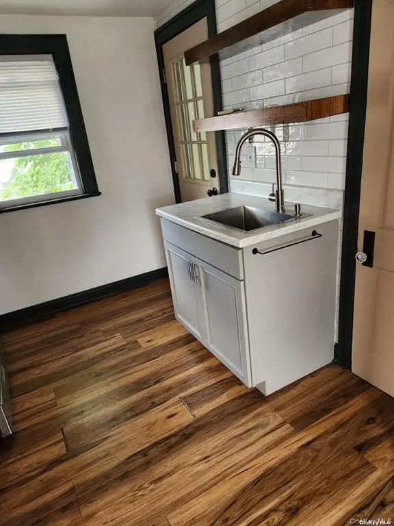 9 Court ST #1 Rear, East Rockaway, NY 11518
