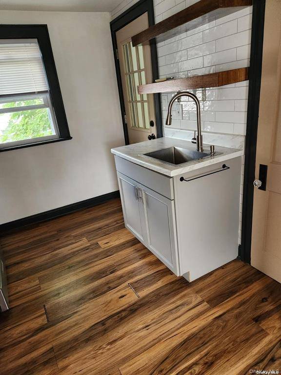 9 Court ST #1 Rear, East Rockaway, NY 11518