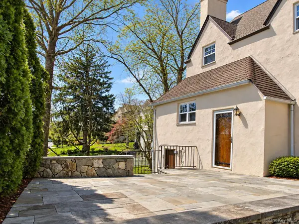 153 Highview ST, Mamaroneck, NY 10543