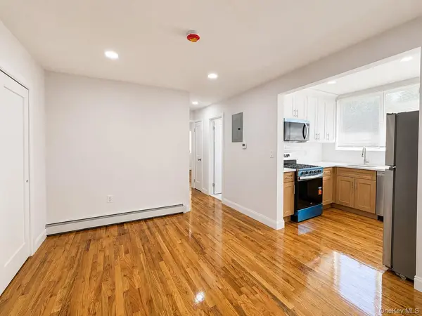 2887 Lamport PL, Bronx, NY 10465