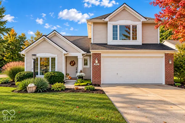 8921 Woodlark DR, Fishers, IN 46038