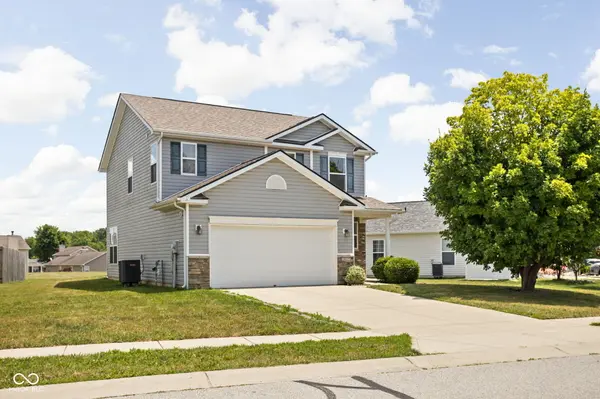 3827 Dusty Sands RD, Whitestown, IN 46075