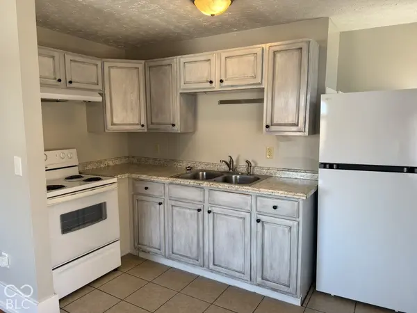 103 E 9th ST #32, Indianapolis, IN 46202
