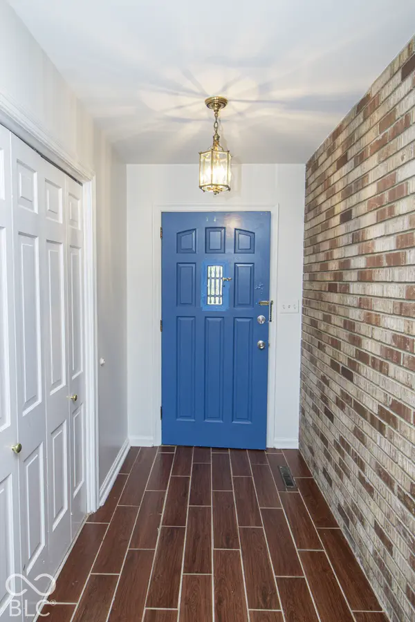 8647 Driftwood DR, Indianapolis, IN 46240