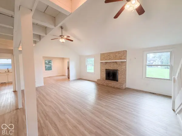 3339 W Sunset DR N, Greenfield, IN 46140
