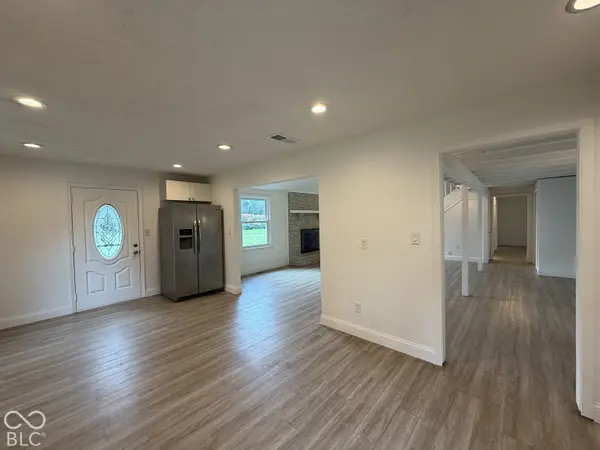 3339 W Sunset DR N, Greenfield, IN 46140