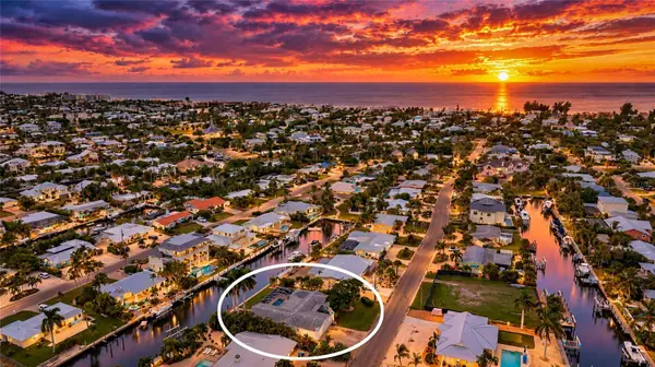 517 71ST ST, Holmes Beach, FL 34217