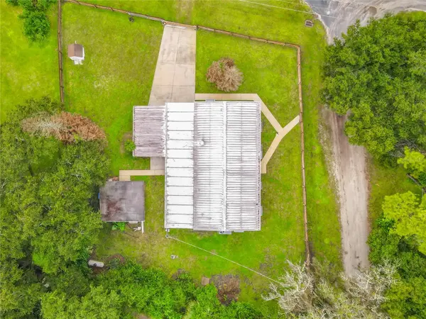 2149 EDGEWATER CANAL RD, New Smyrna Beach, FL 32168
