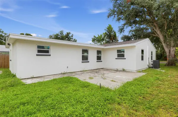 4050 26TH ST N, St Petersburg, FL 33714